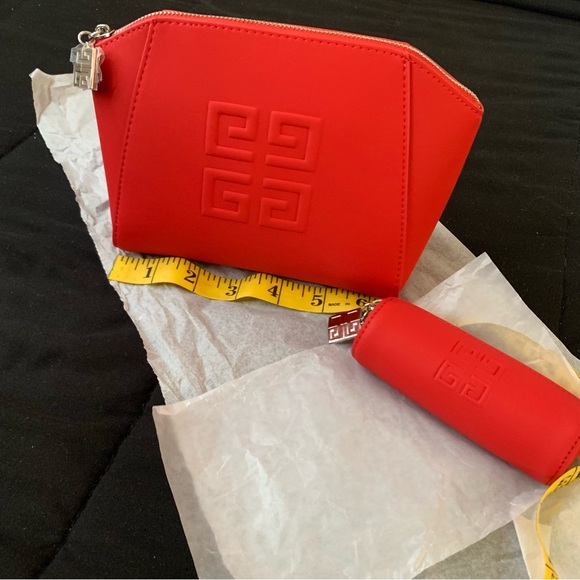 GIVENCHY COSMETIC BAG AND LIPSTICK BAG New - Picture 2 of 10